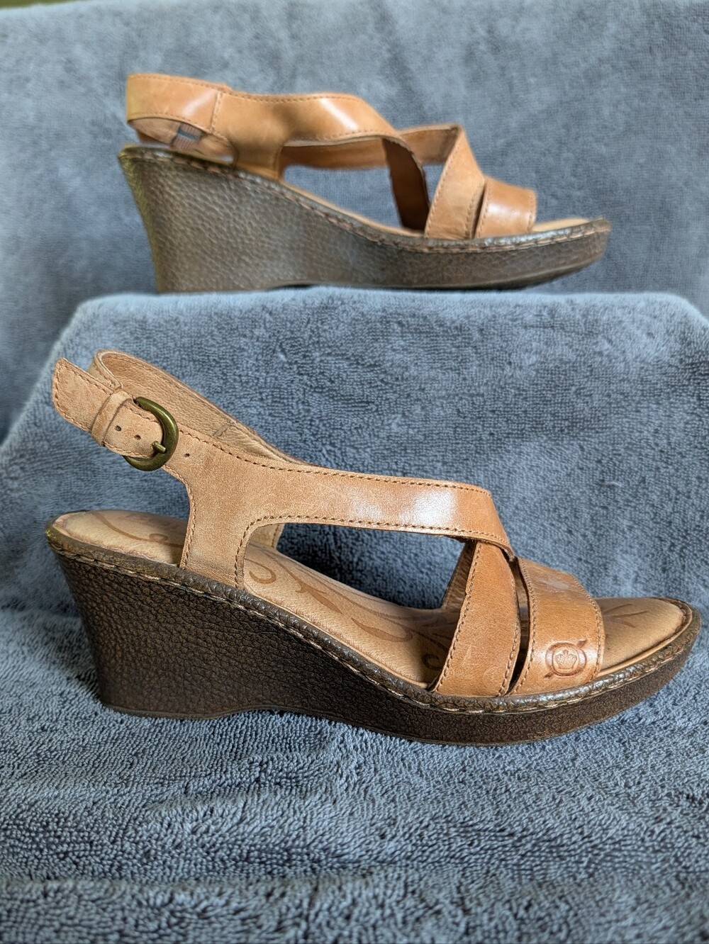 Born Tan Leather Crisscross Strappy Slingback Wedge Sandals Size 7